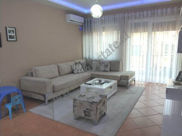 Three bedroom apartment for sale near Kristal Center in Tirana.
It is located on the 5th floor of a